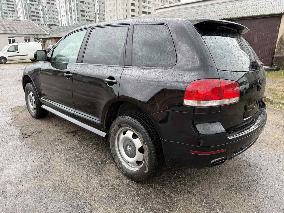 Volkswagen Touareg 2007рік 2,5дизель АКПП повний привід 4х4 гарний