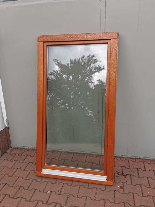 Nowe niemieckie okno mahoniowe, drewno meranti 180x100