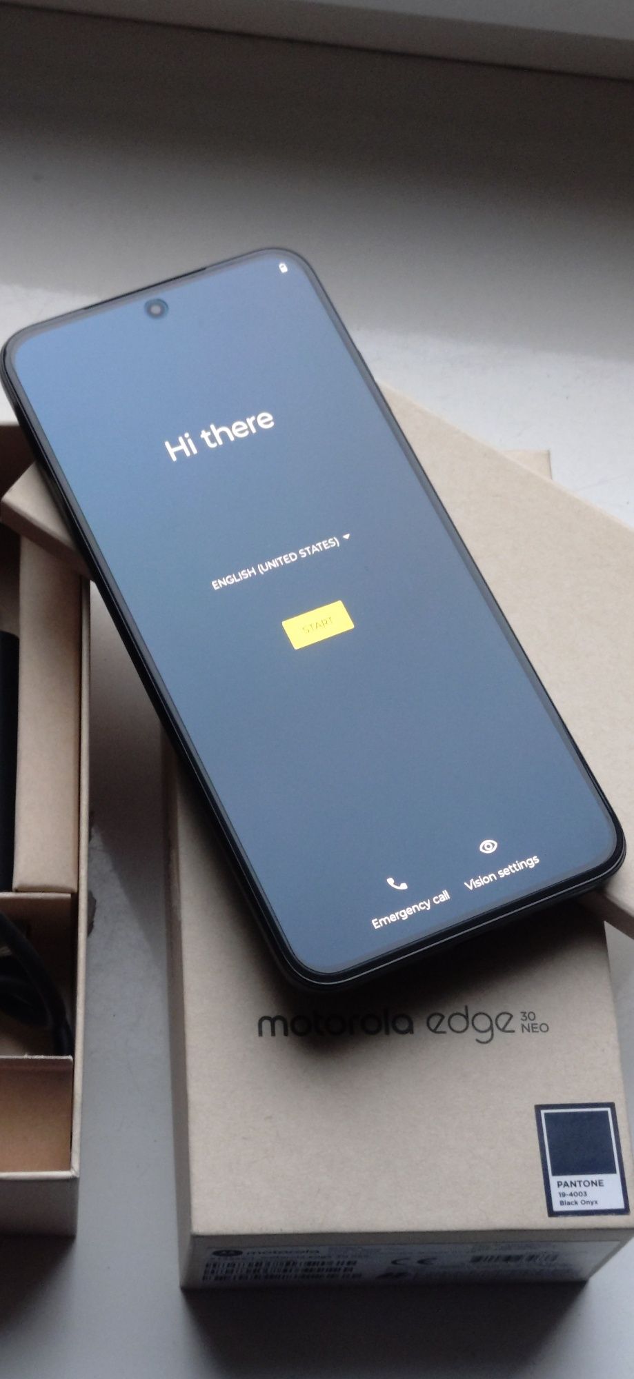 Motorola edge 30 neo 8/128. Jak nowy.