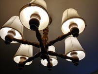 Lampa sufitowa lite drewno