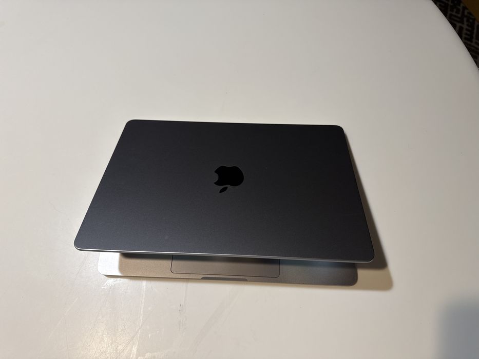 Macbook Air Apple M2 16GB / 512GB Cinzento Sideral
