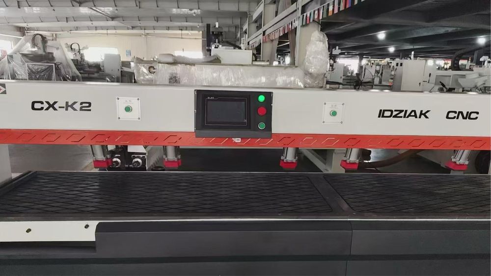 Frezarka CNC do płyt meblowych – szafy, garderoby, meble na wymiar