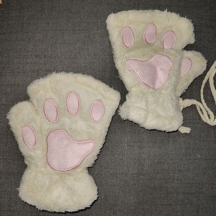 Nowe rękawiczki zimowe kocie łapki