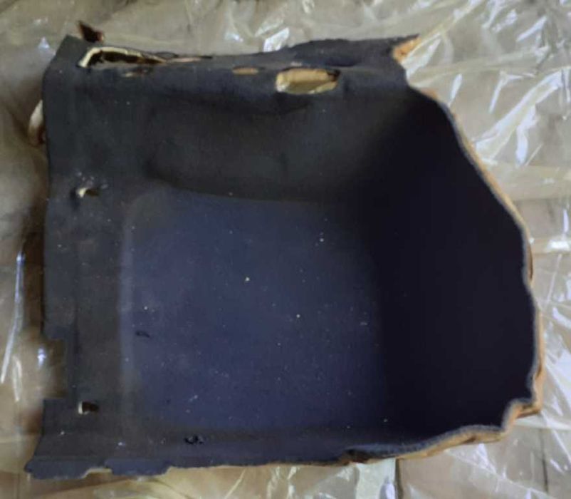 Бардачек, уплотнитель, шумоизоляция, запчасти салона BMW E87, Е90, Е84