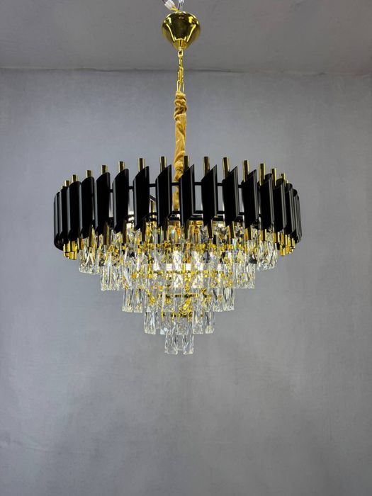 Стильна люстра кришталева підвісна