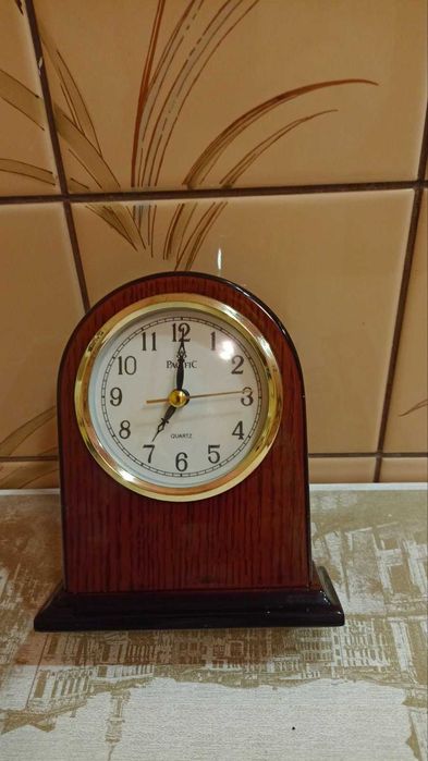 Zegar stołowy PacifiC