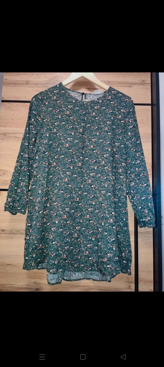 Paczka ubrań w rozmiarze XS/S/M (16 sztuk ) sztuk po 5 zł)