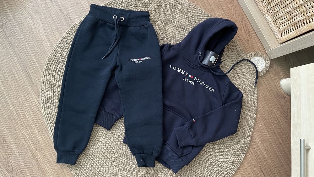 Спортивний костюм для хлопчика Tommy Hilfiger на флісі 98-104 Турція