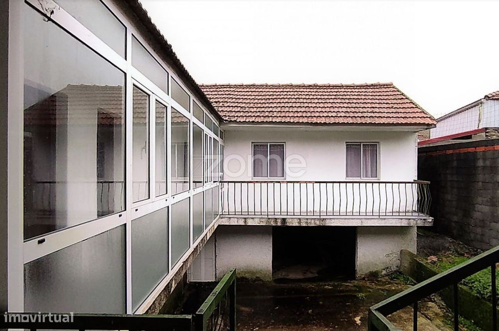 Moradia em Cambeses do Rio, Montalegre