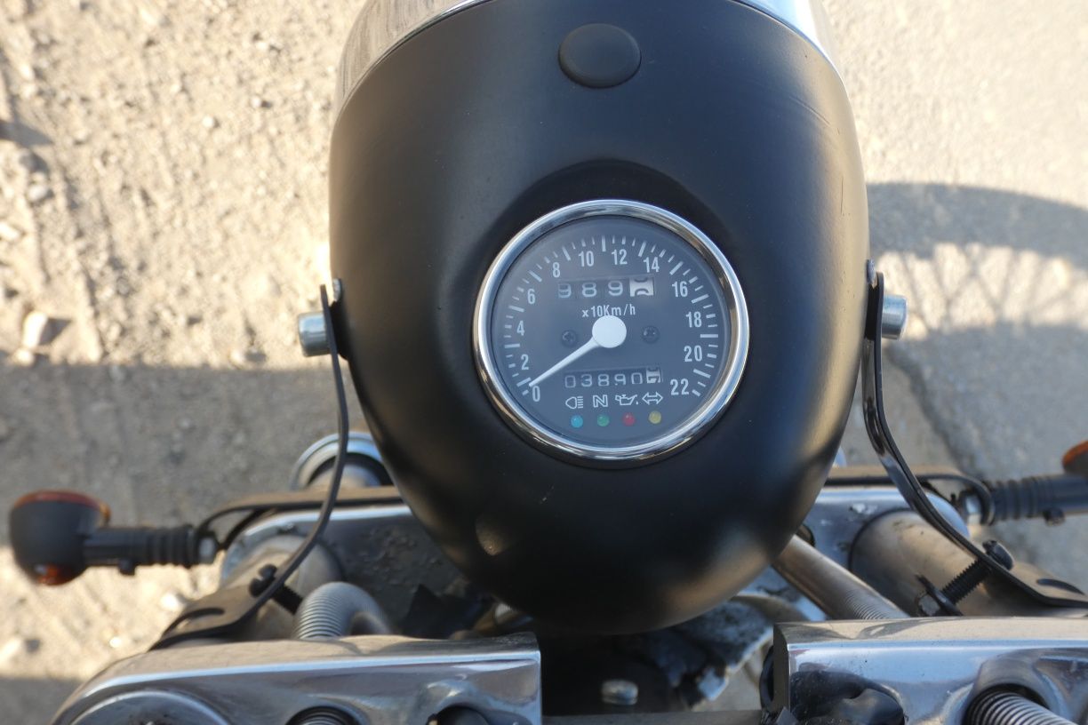 Suzuki intruder 800