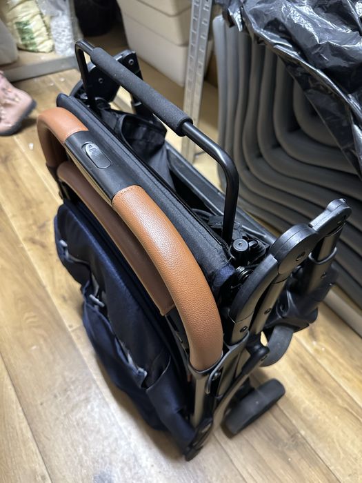 Wózek spacerowy momi