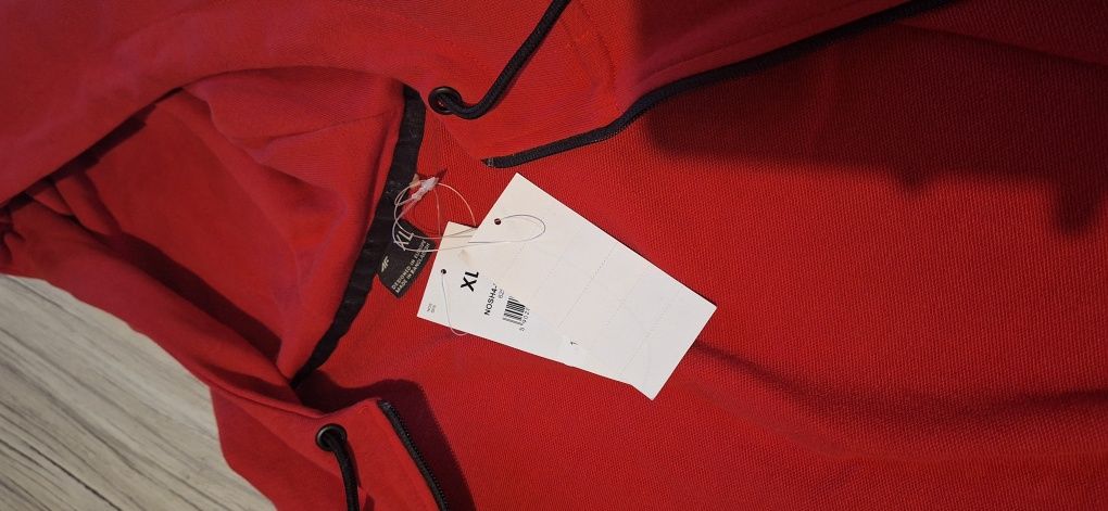 Dres 4F spodnie bluza zapinana z kapturem czerwony XL