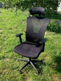 Крісло офісне Barsky Mesh Black BM02 стан як новий компьютерное кресло