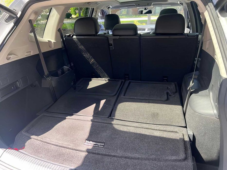 Volkswagen Tiguan      2018