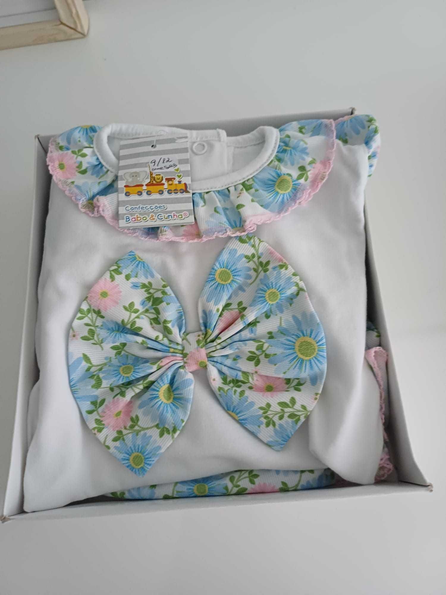 Conjunto bodie+saia 9/12M-NOVO