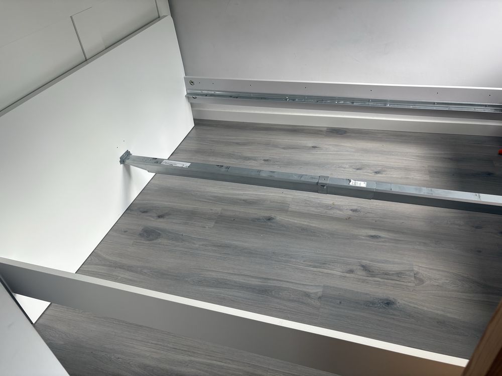 Rama łóżka Askvoll Ikea 160x200