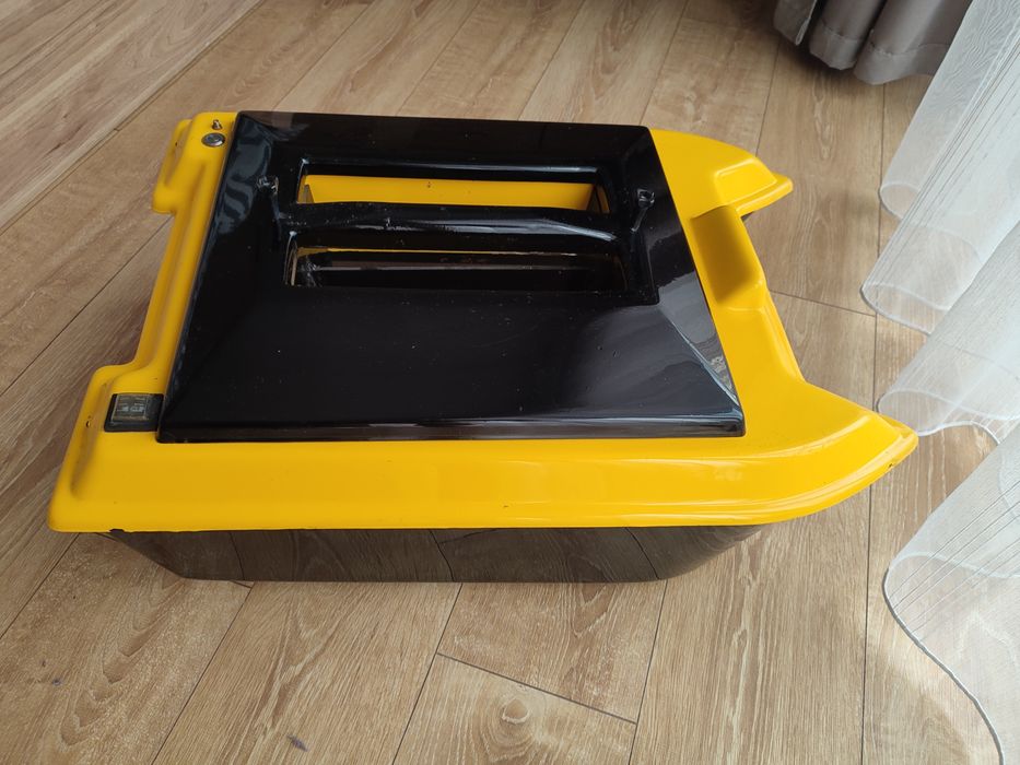 Łódka zanętowe Fish Finder