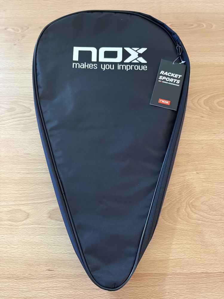 Nox padel agustin tapia at genius 18K 2025. Nova. E saco oficial.