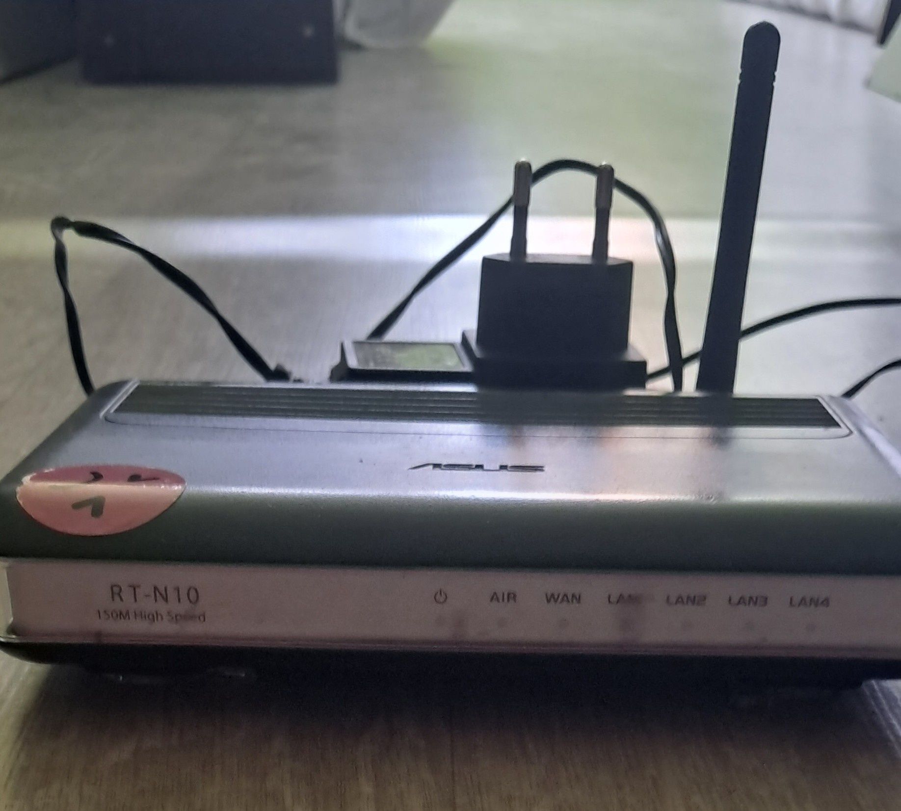 Продам wi-fi роутер