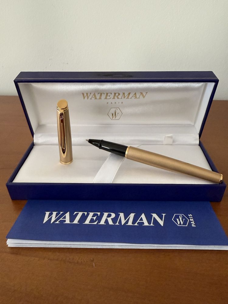 Caneta Waterman em Dourado e Roller Ball Dourada Mate