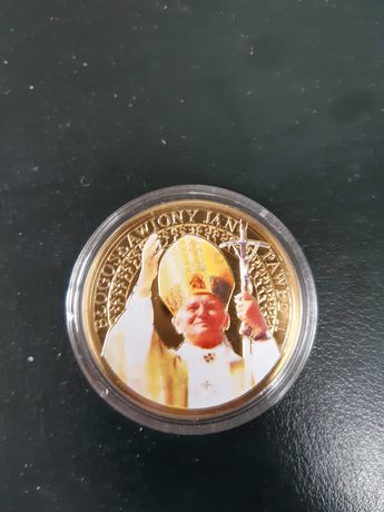 Dwa medale z papieżem Janem Pawłem II