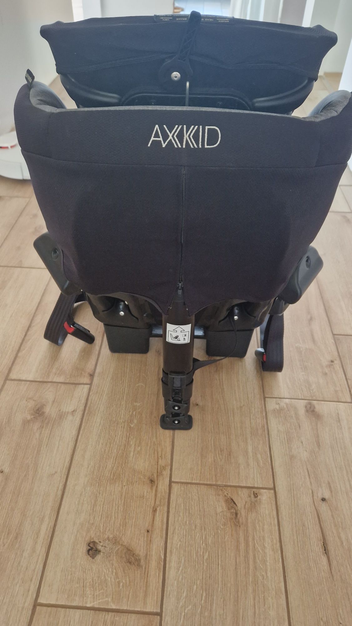 ULTRAbezpieczny  fotelik AXKID 0-25kg