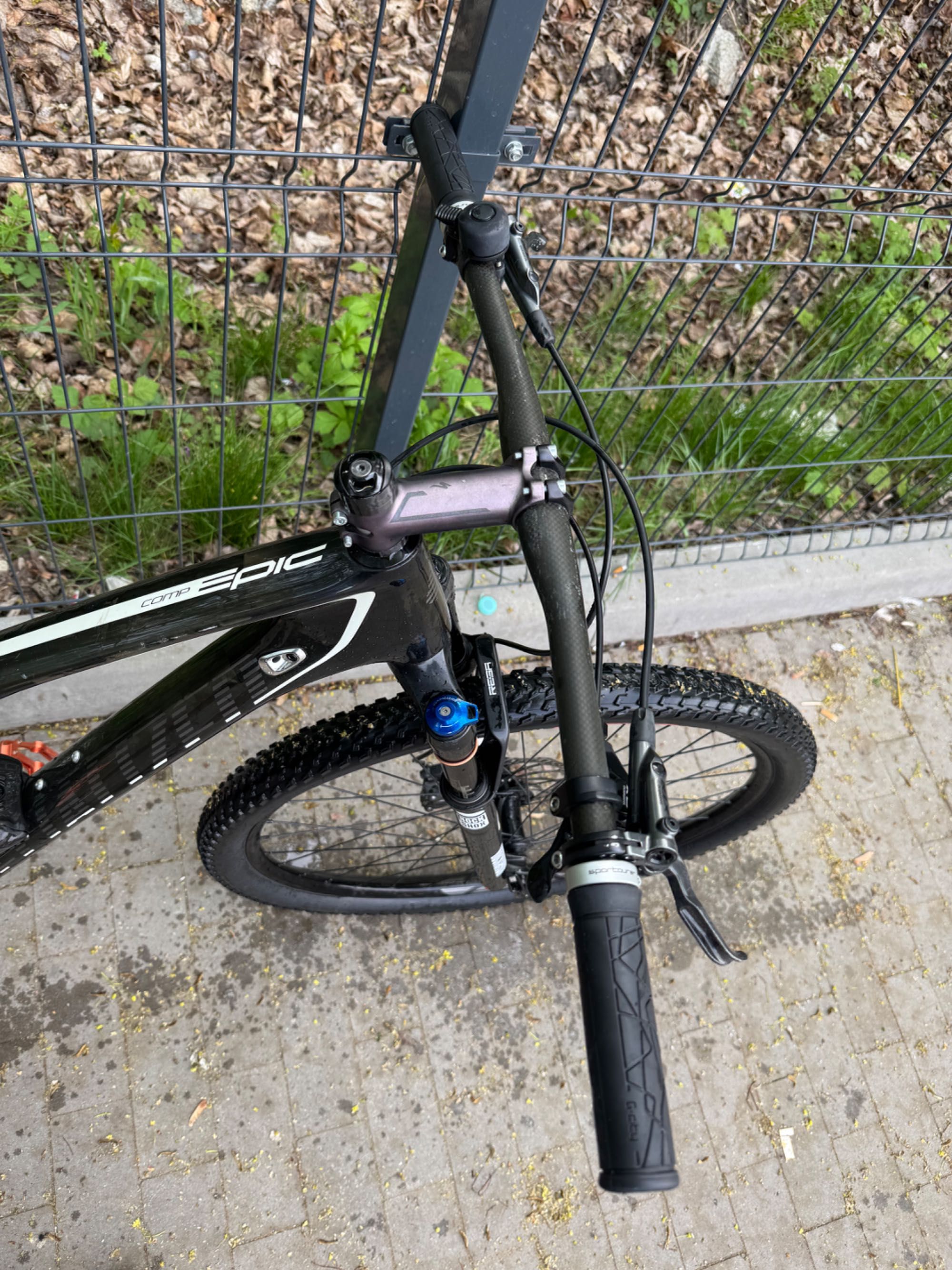 Specialized Epic Comp. Carbon. Brain. L