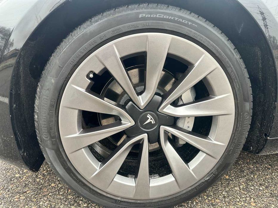 продам Tesla 3 2023