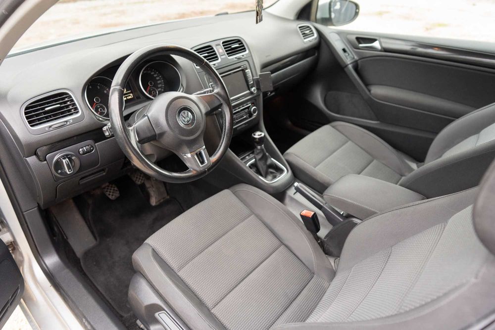 VW Golf VI 1.4 MPI 80KM * climatronic * 2x PDC * sam parkuje * zadbany