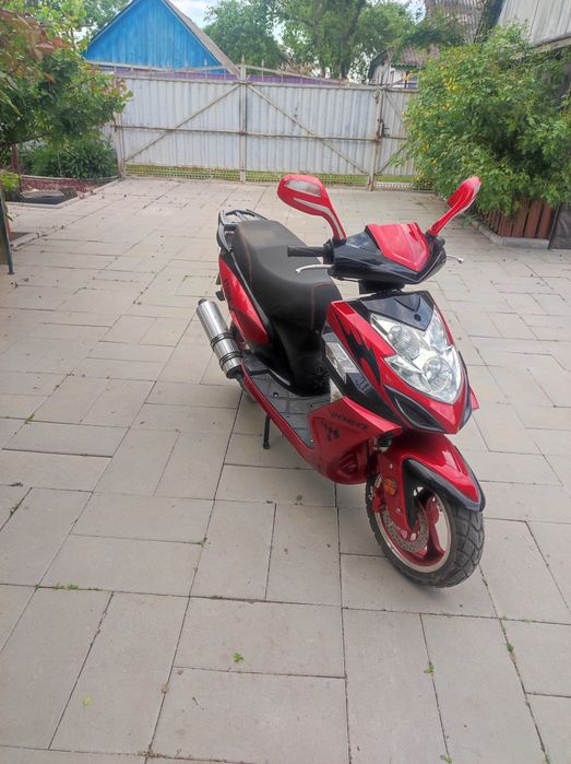 Продам скутер вайпер 150