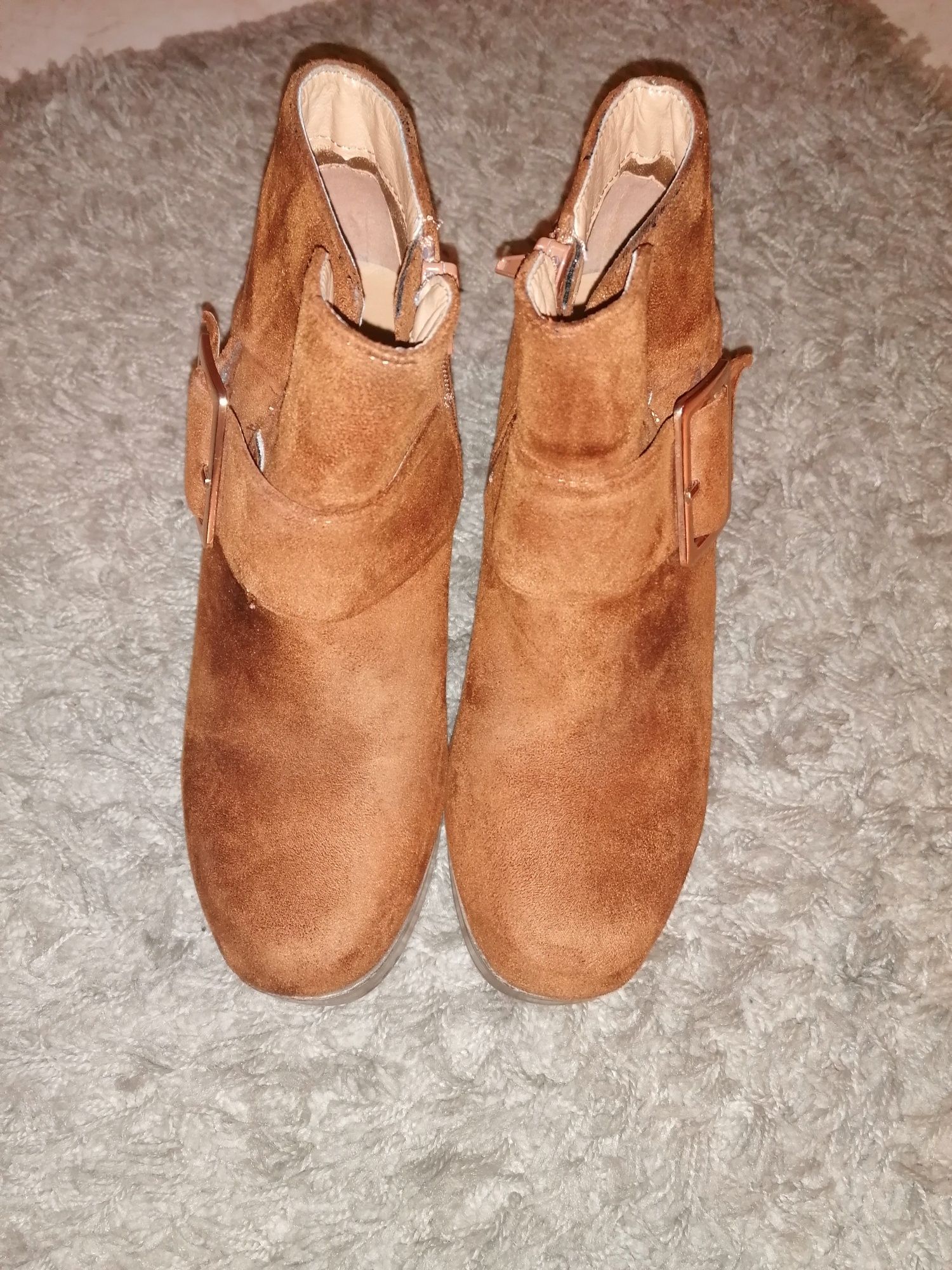 Botas de camurça camel em excelente estado