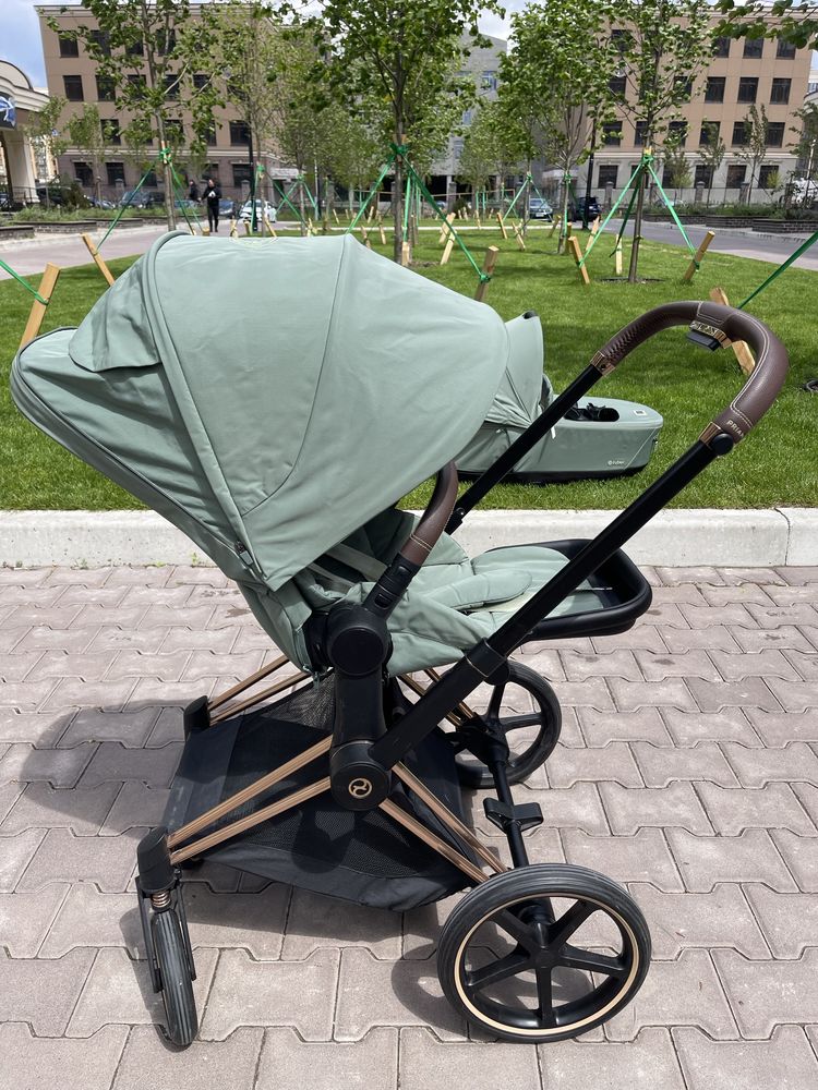 Коляска Cybex Priam 4.0 Rose Gold. 2в1. В чудовому стані.