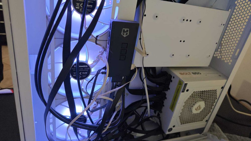 Desktop gaming computador i9 14900kf RTX 4070 TI Super 64 DDR5
