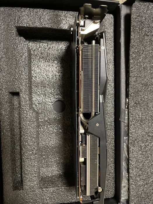 ASUS ROG STRIX-RTX2080ti-11g-gaming