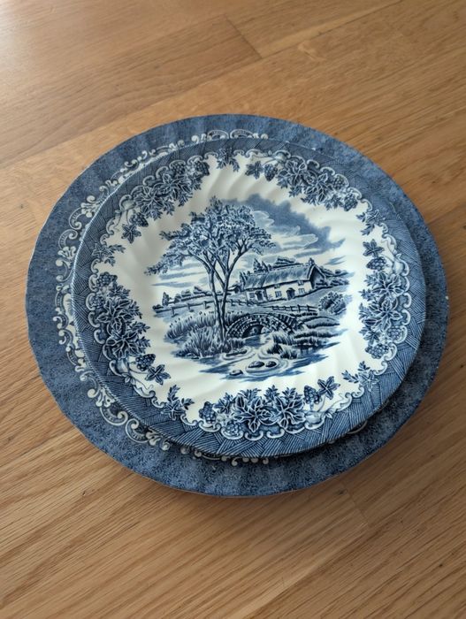 Pratos de loiça Inglesa