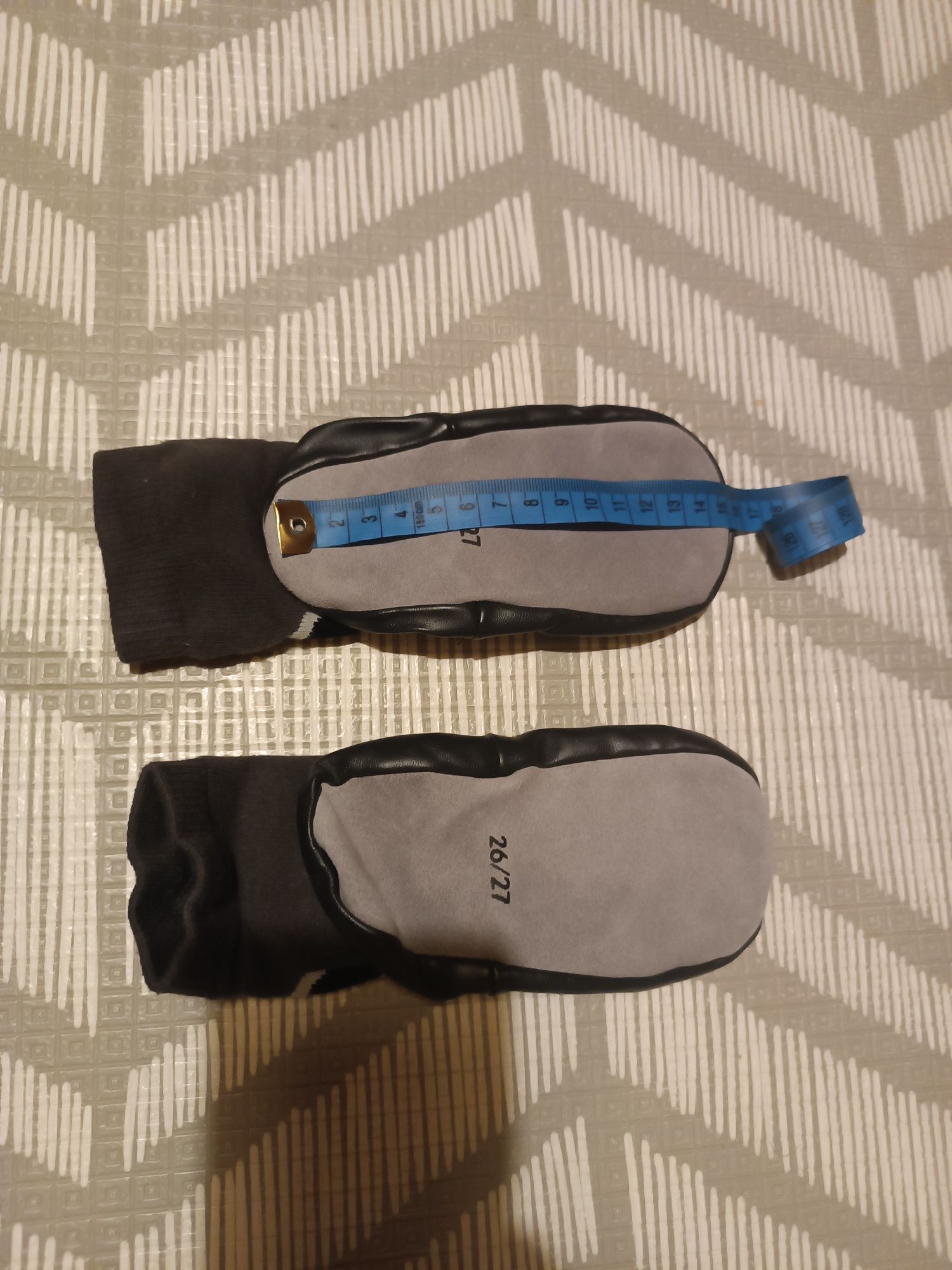 Nowe miękkie kapcie skarpetki r.26/27 (15 cm)