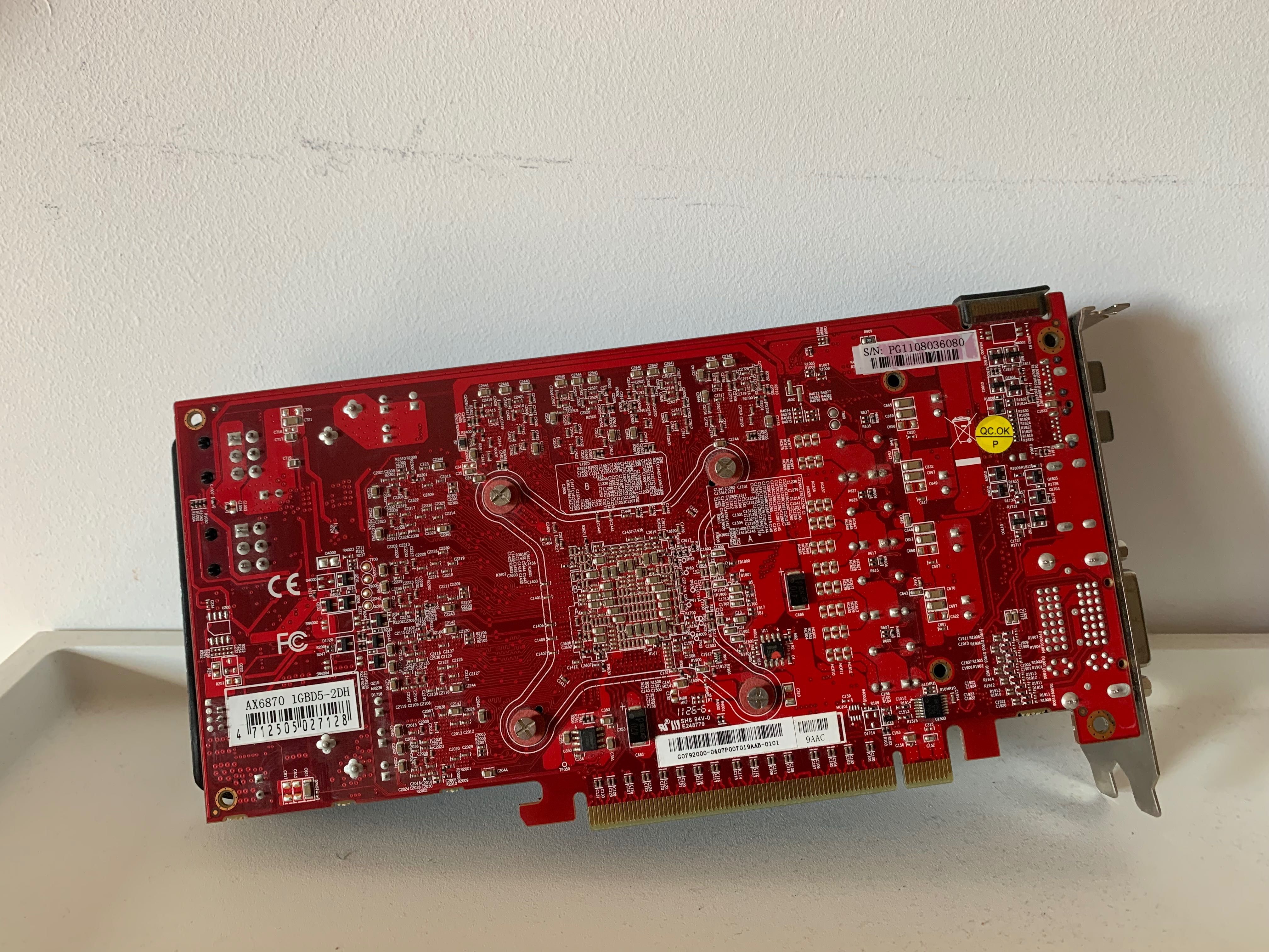 Placa gráfica Radeon HD 6870