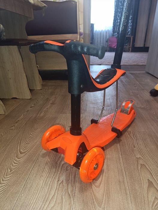 Самокат-беговел 3в1 новий