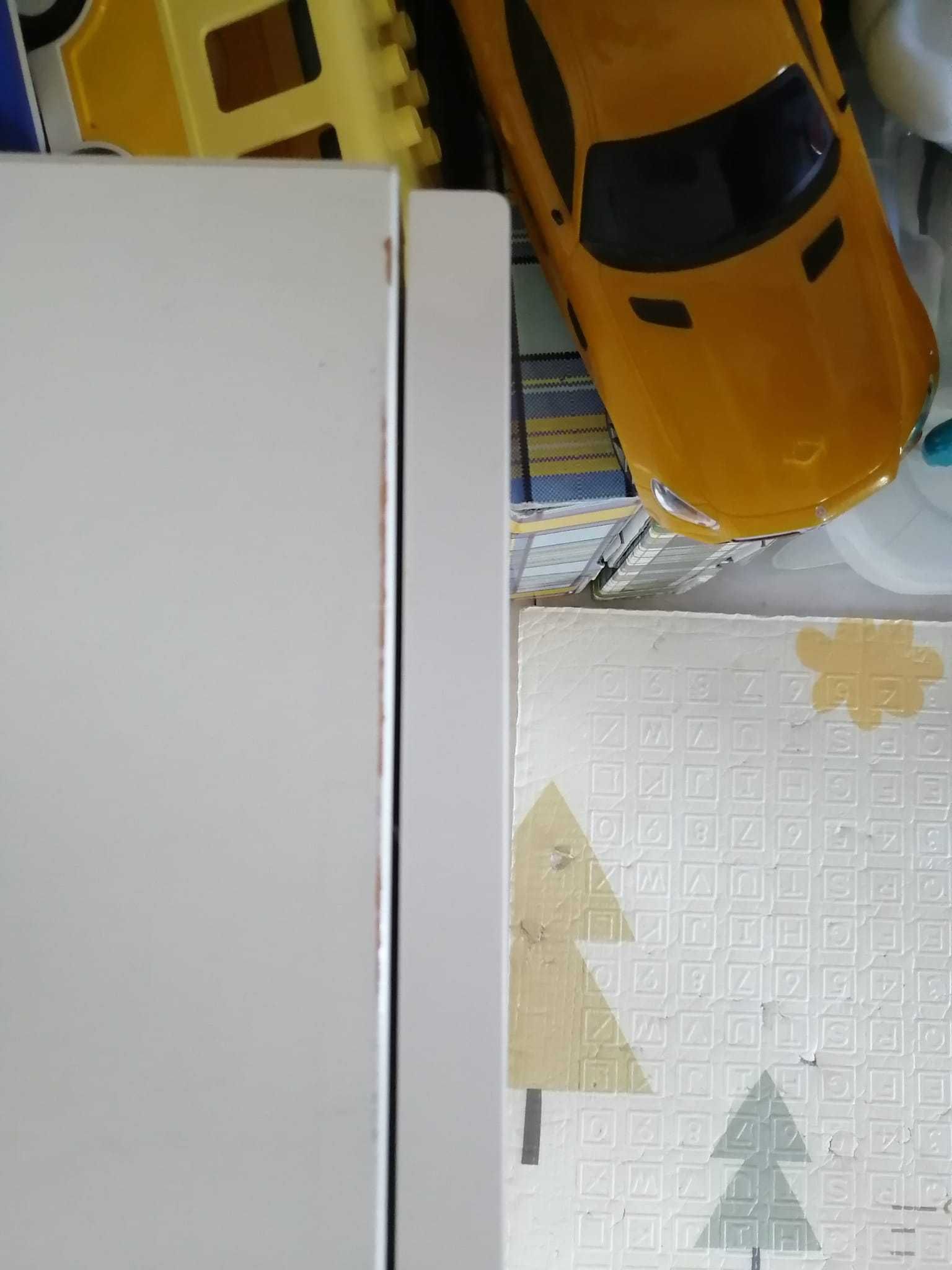 Várias estantes e armários BESTÅ IKEA a partir de 10€