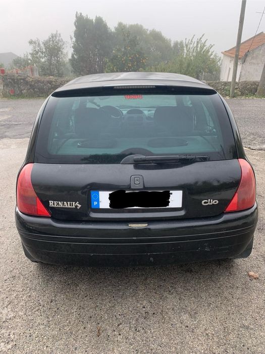 Renault clio  1.6 ano 99