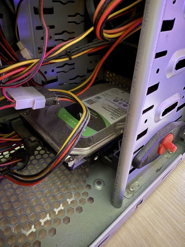 Ryzen 5 3600, gtx 1080 8gb, 16 RAM DDR4