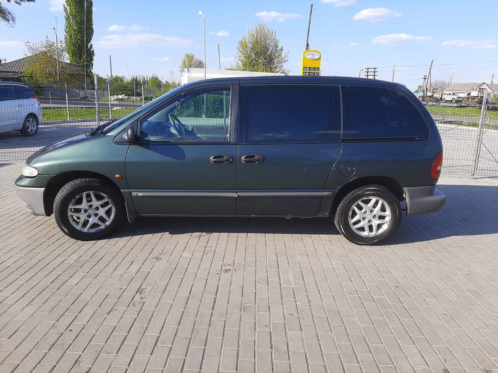 Chrysler Voyager 2.5 крайслер вояджер