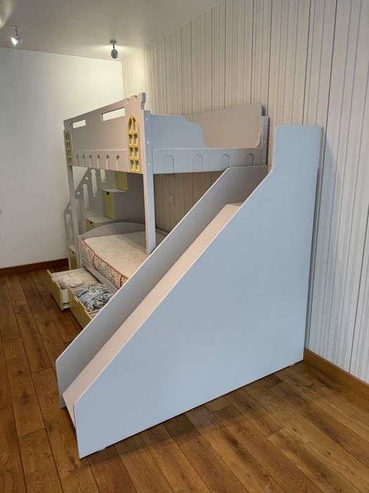 Ліжко двоярусне один матрас Феофанія