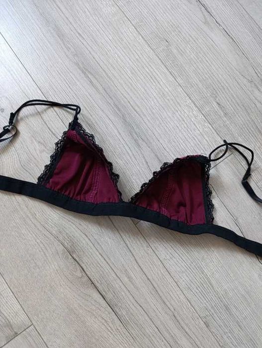 Burgundowy welurowy stanik z koronką M