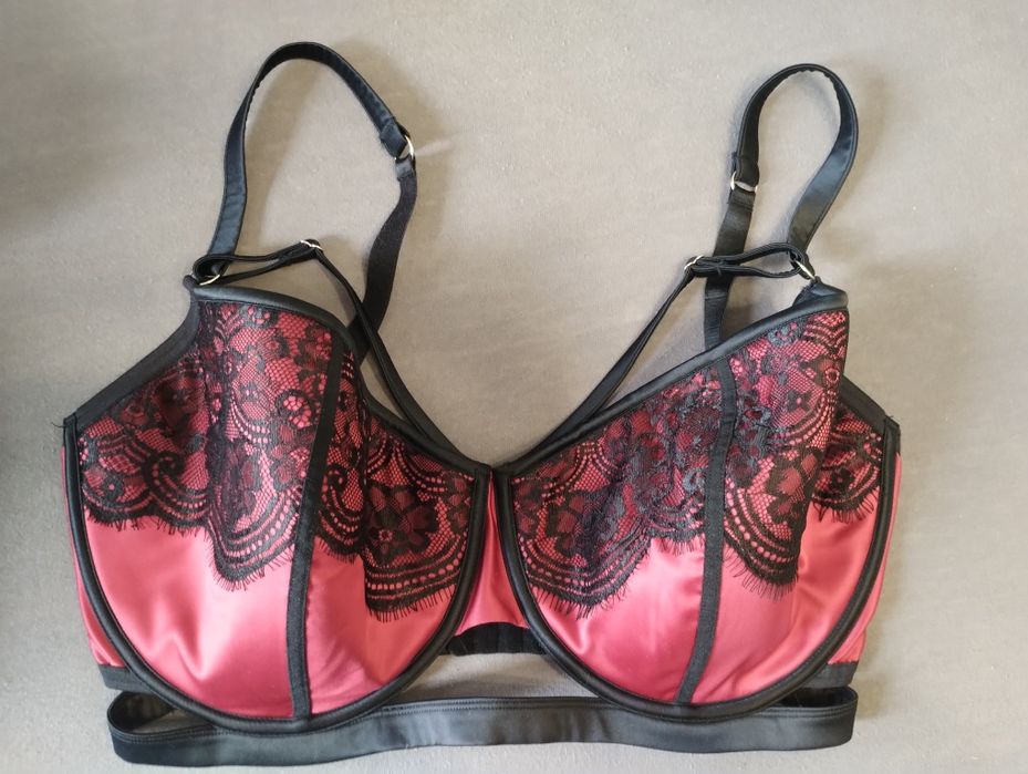 Biustonosz 85GG/ 38GG duży czerwony