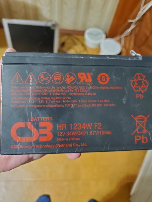 Акамуляторы 12 vat 2 шт