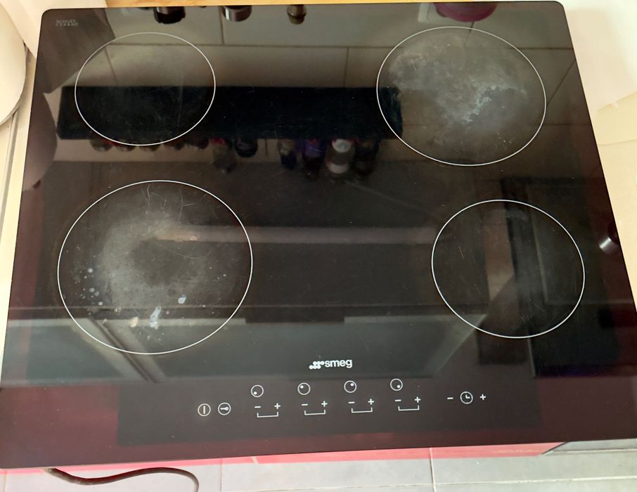 Placa vitrocerâmica Smeg