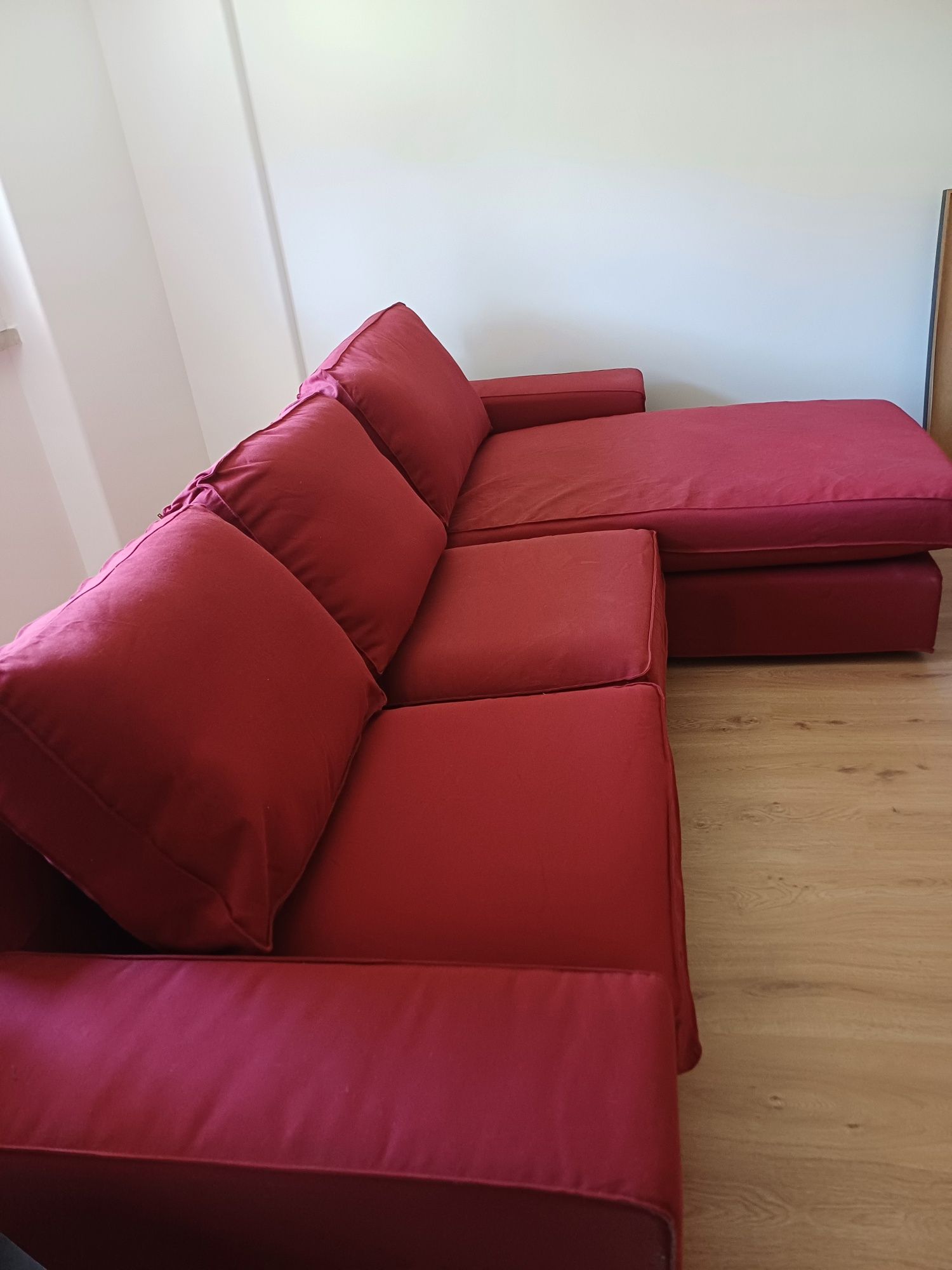 Sofá KIVIK IKEA 4 lugares com chaise longue
Usado como novo - estrutur