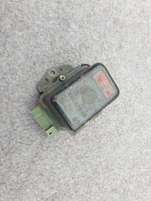 Fiat 125p Regulator napięcia Żuk Nysa Polonez alternator 15 67 RC1/12B