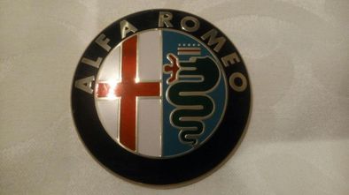 Mais de 250 vendidos! Alfa Romeo emblema logotipo frontal e traseira.